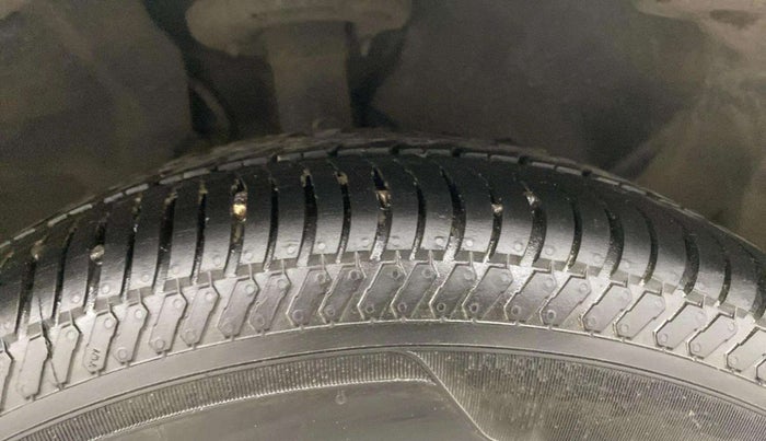 2020 Ford Ecosport TITANIUM 1.5L DIESEL, Diesel, Manual, 44,993 km, Right Front Tyre Tread