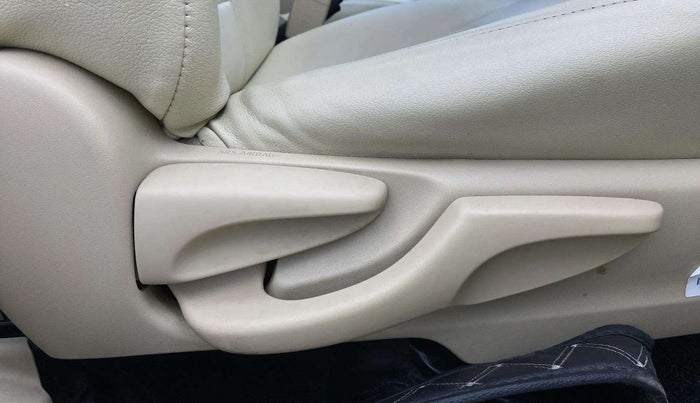 2018 Toyota YARIS G MT, Petrol, Manual, 83,015 km, Driver Side Adjustment Panel