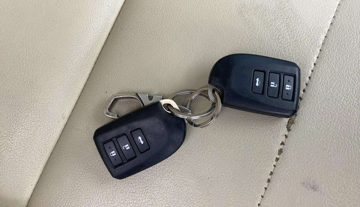 2018 Toyota YARIS G MT, Petrol, Manual, 83,015 km, Key Close Up
