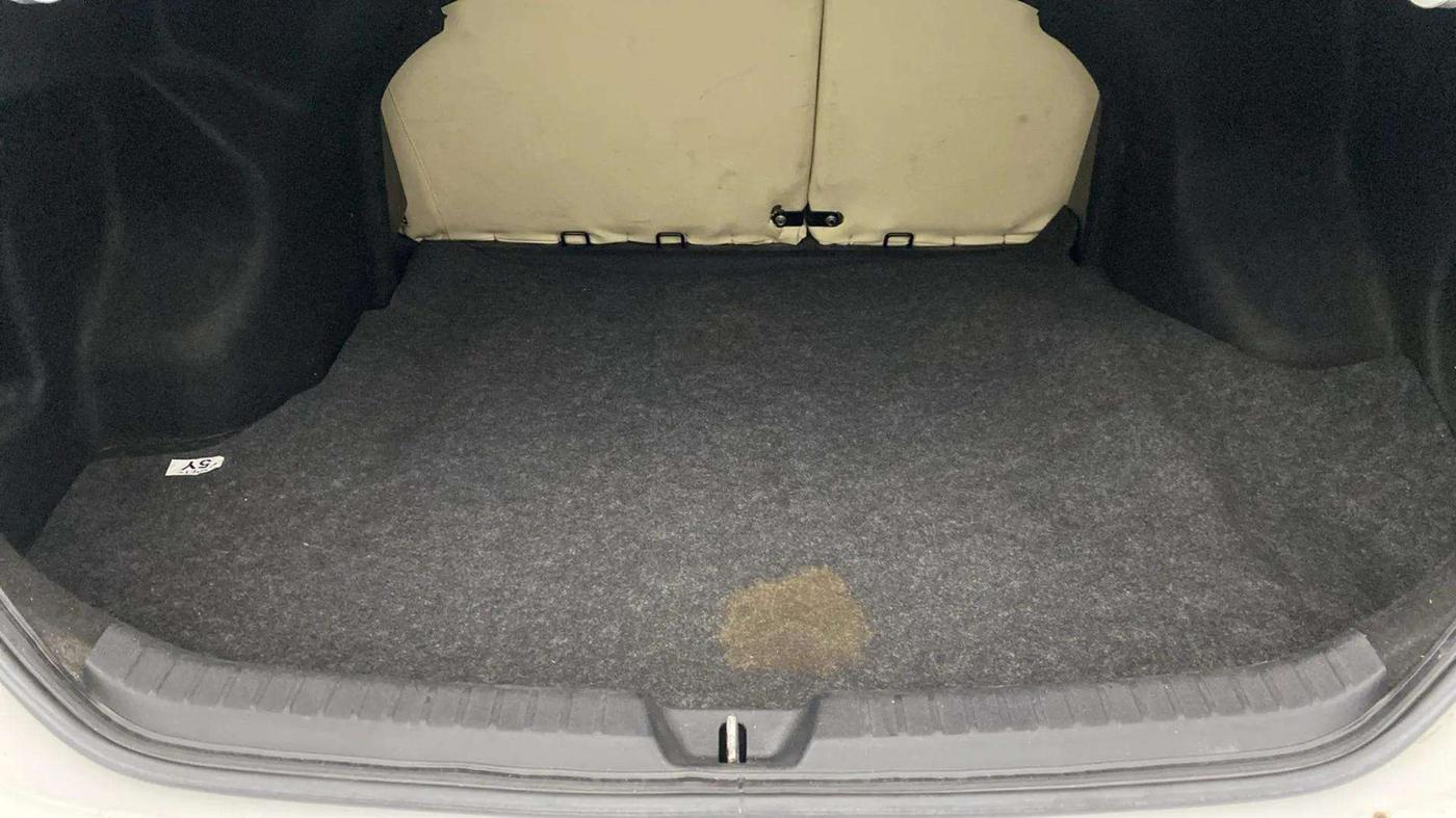 2018 Toyota YARIS G MT, Petrol, Manual, 83,047 km, Boot Inside