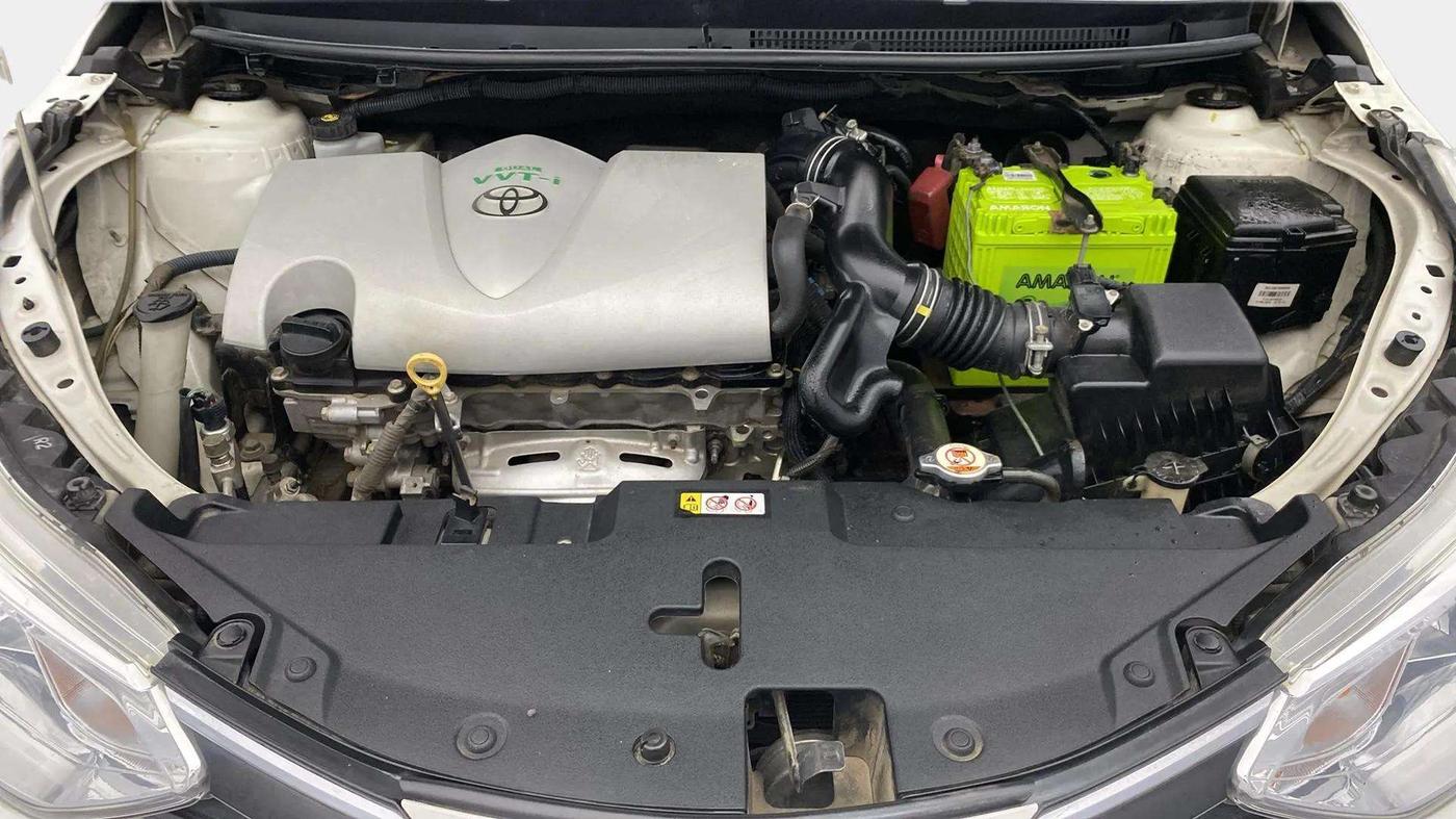 2018 Toyota YARIS G MT, Petrol, Manual, 83,047 km, Engine View
