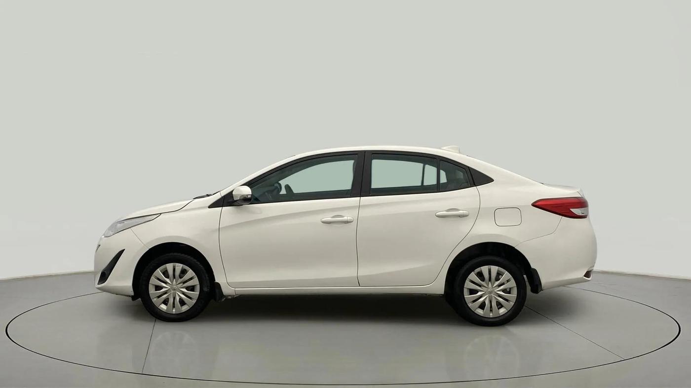 2018 Toyota YARIS G MT, Petrol, Manual, 83,047 km, Left Side
