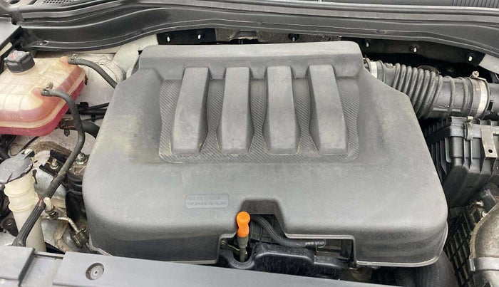 2022 Mahindra XUV700 AX 7 P MT 7 STR, Petrol, Manual, 25,833 km, Engine View