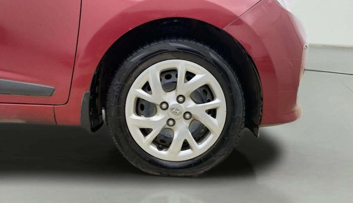 2017 Hyundai Grand i10 SPORTZ (O) 1.2 KAPPA VTVT, Petrol, Manual, 43,950 km, Right Front Wheel