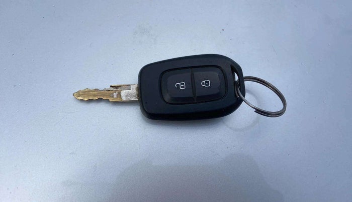 2019 Renault Kwid RXT 0.8 (O), Petrol, Manual, 63,315 km, Key Close Up