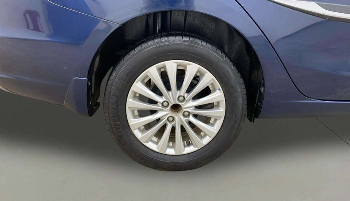 2022 Maruti Ciaz ZETA 1.5 SHVS MT PETROL, Petrol, Manual, 35,318 km, Right Rear Wheel