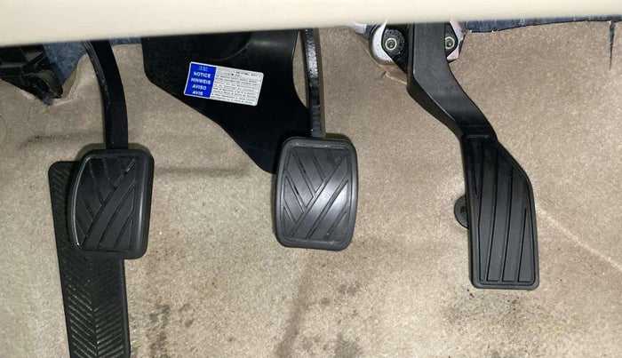 2022 Maruti Ciaz ZETA 1.5 SHVS MT PETROL, Petrol, Manual, 35,318 km, Pedals