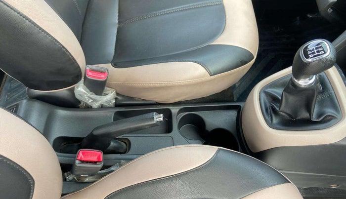 2018 Hyundai Grand i10 SPORTZ 1.2 KAPPA VTVT, Petrol, Manual, 17,560 km, Gear Lever