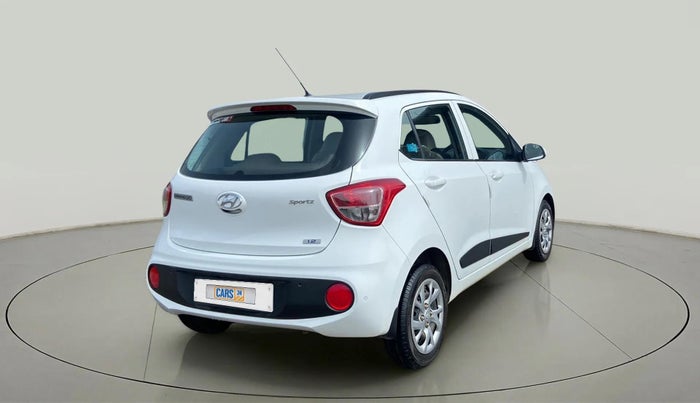 2018 Hyundai Grand i10 SPORTZ 1.2 KAPPA VTVT, Petrol, Manual, 17,560 km, Right Back Diagonal