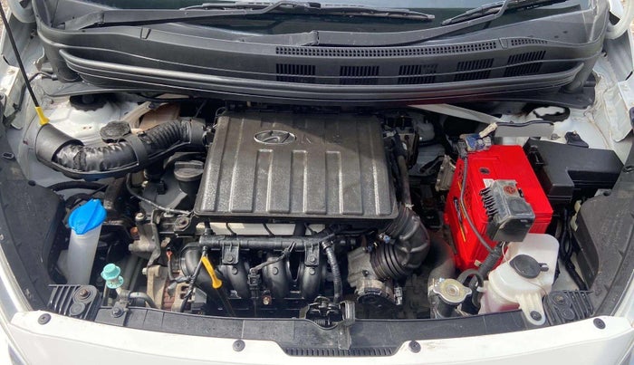 2018 Hyundai Grand i10 SPORTZ 1.2 KAPPA VTVT, Petrol, Manual, 17,560 km, Open Bonet