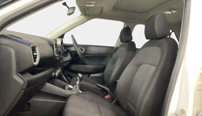 2020 Hyundai VENUE SX 1.0 TURBO, Petrol, Manual, 36,499 km, Right Side Front Door Cabin