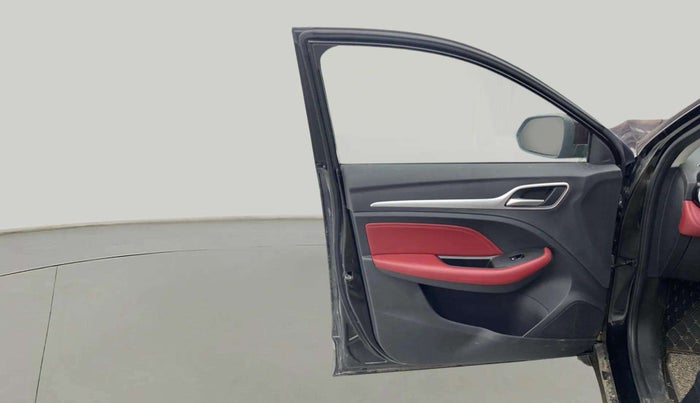 2024 MG ASTOR Savvy Pro1.5 CVT Red, Petrol, Automatic, 16,606 km, LHS Front Door