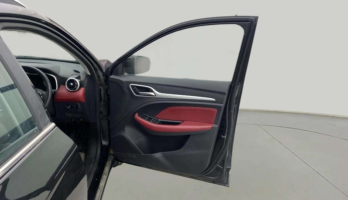 2024 MG ASTOR Savvy Pro1.5 CVT Red, Petrol, Automatic, 16,606 km, RHS Front Door