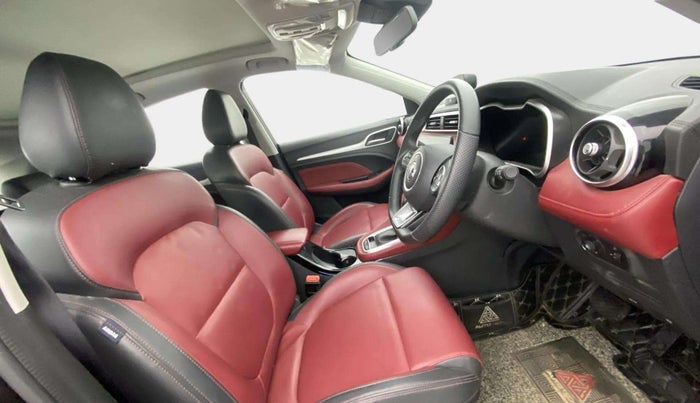 2024 MG ASTOR Savvy Pro1.5 CVT Red, Petrol, Automatic, 16,606 km, Right Side Front Door Cabin