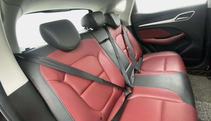 2024 MG ASTOR Savvy Pro1.5 CVT Red, Petrol, Automatic, 16,606 km, Right Side Rear Door Cabin