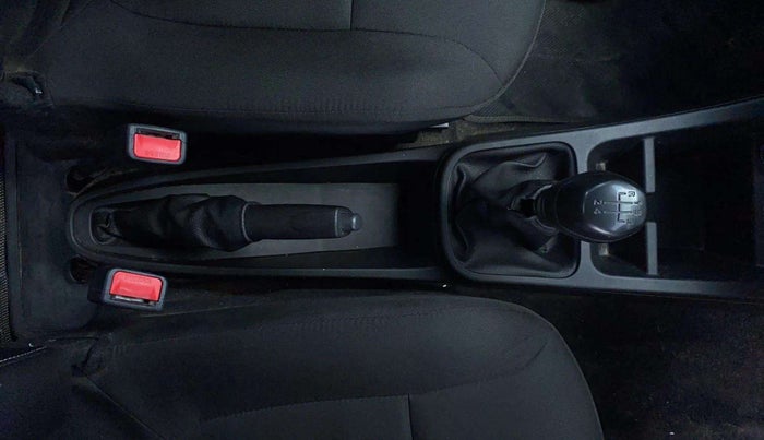 2022 Renault Kwid RXL 0.8 (O), Petrol, Manual, 33,290 km, Gear Lever