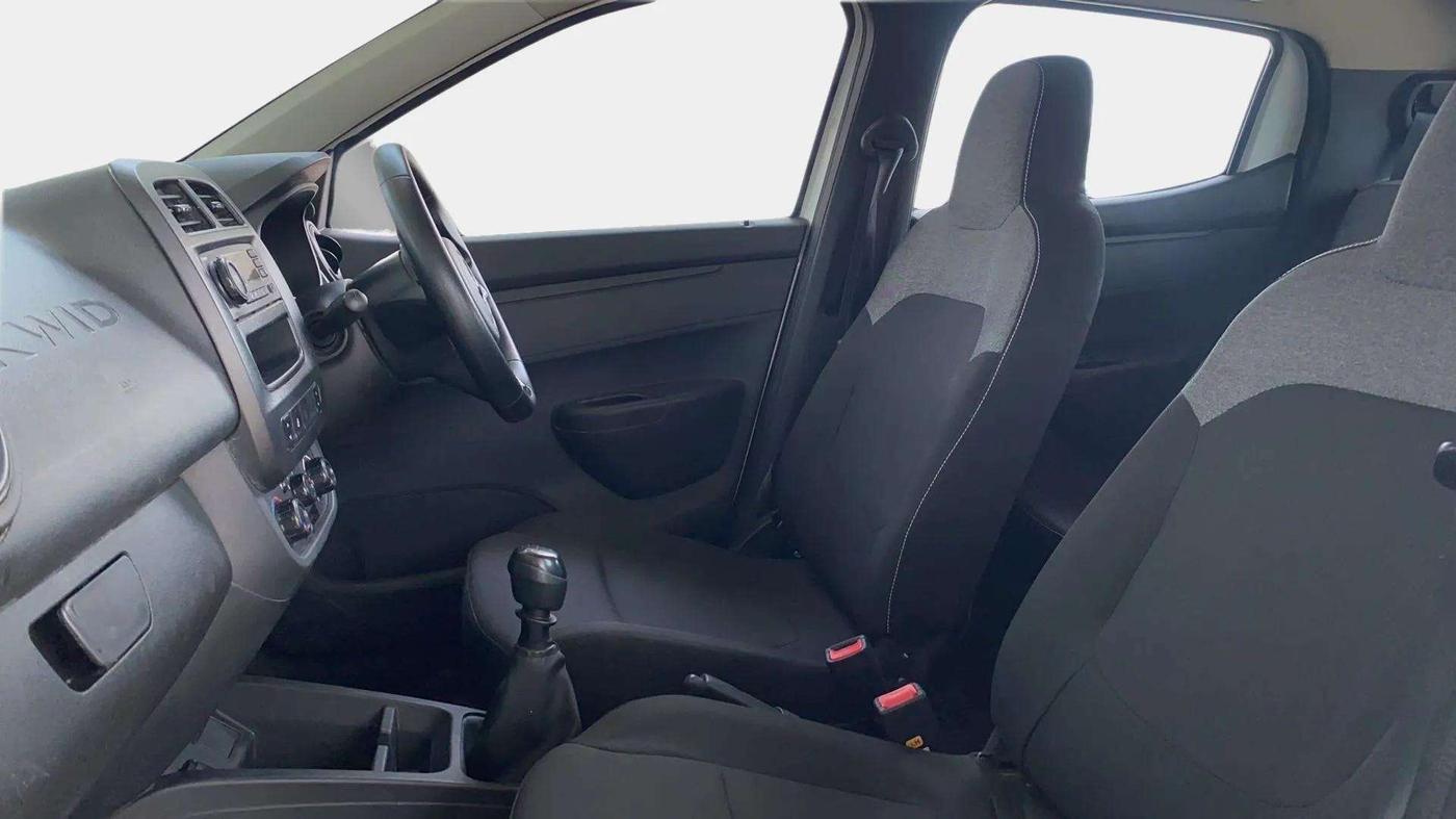 2022 Renault Kwid RXL 0.8 (O), Petrol, Manual, 33,290 km, Right Side Front Door Cabin