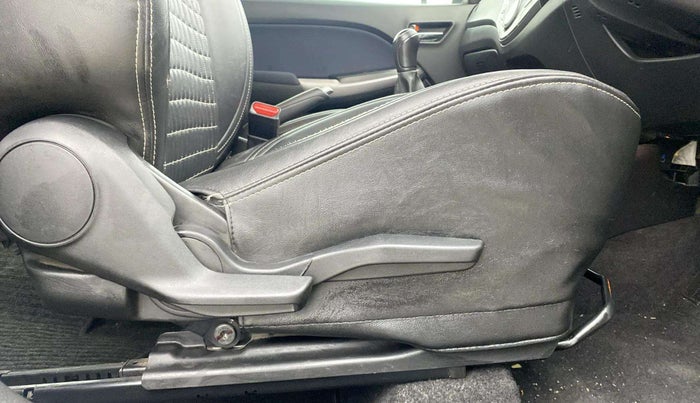 2019 Maruti Baleno ALPHA PETROL 1.2, Petrol, Manual, 58,292 km, Driver Side Adjustment Panel