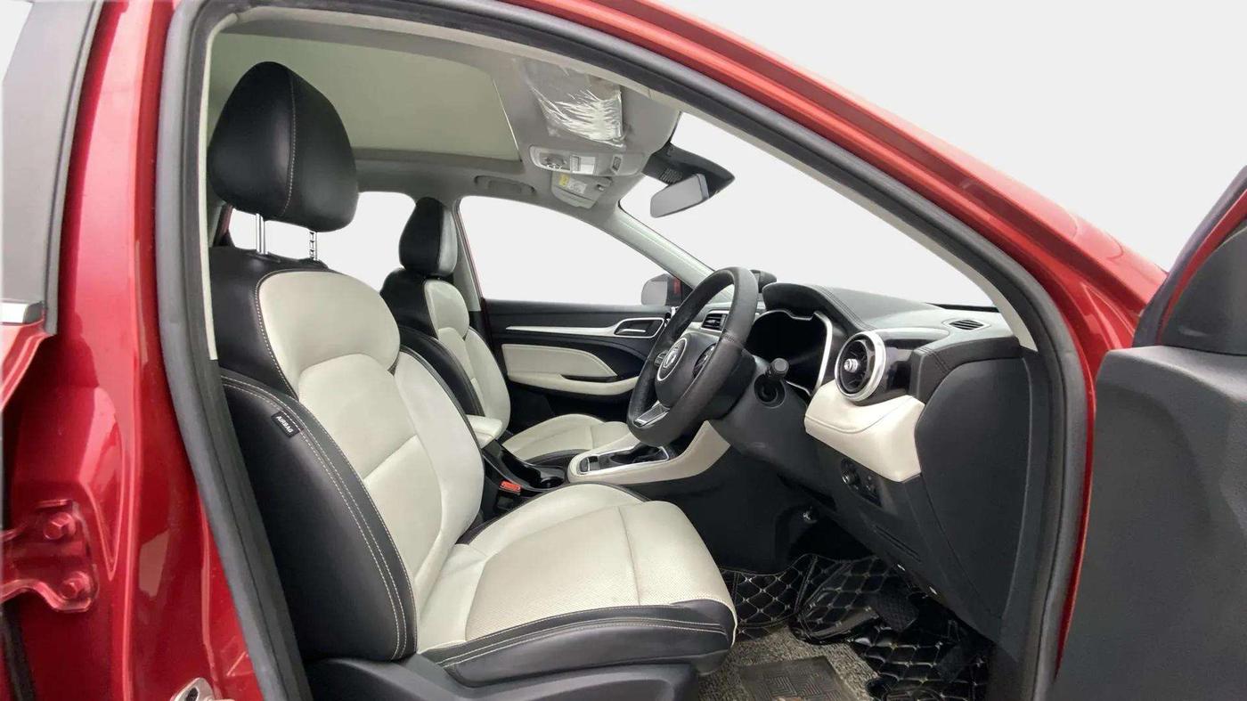 2022 MG ASTOR SAVVY 1.5 CVT, Petrol, Automatic, 44,753 km, Right Side Front Door Cabin