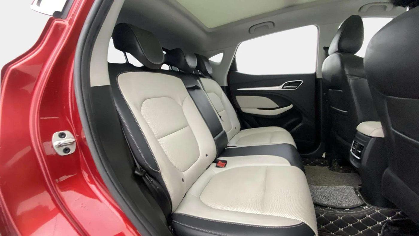 2022 MG ASTOR SAVVY 1.5 CVT, Petrol, Automatic, 44,753 km, Right Side Rear Door Cabin