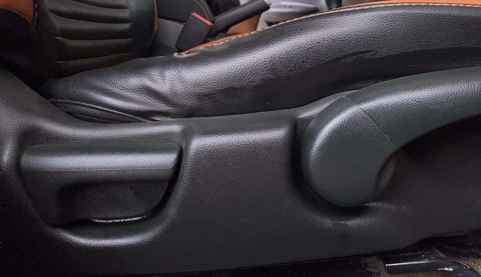 2018 Honda WR-V 1.2L I-VTEC VX MT, Petrol, Manual, 62,176 km, Driver Side Adjustment Panel