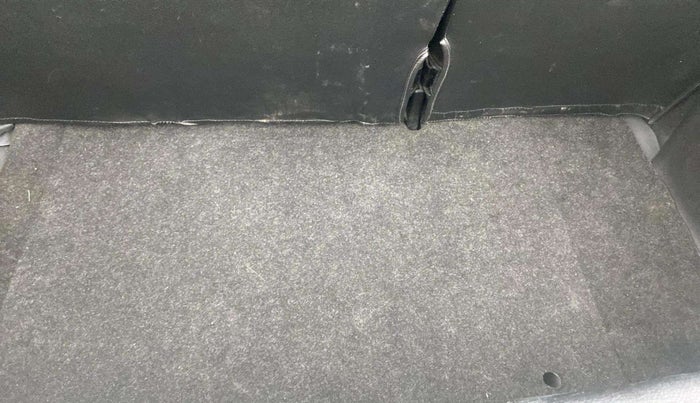 2015 Maruti Swift VDI ABS, Diesel, Manual, 70,779 km, Boot Inside