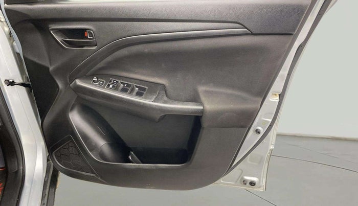 2022 Maruti BREZZA VXI AT SMART HYBRID, Petrol, Automatic, 64,336 km, Driver Side Door Panels Control