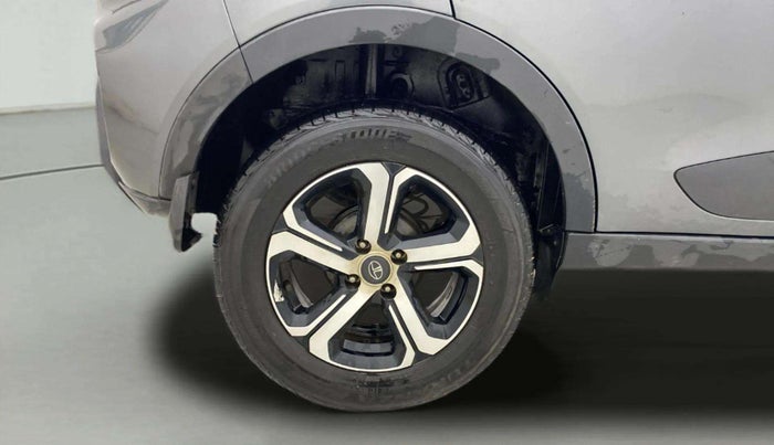 2022 Tata NEXON XZA PLUS DIESEL, Diesel, Automatic, 61,491 km, Right Rear Wheel