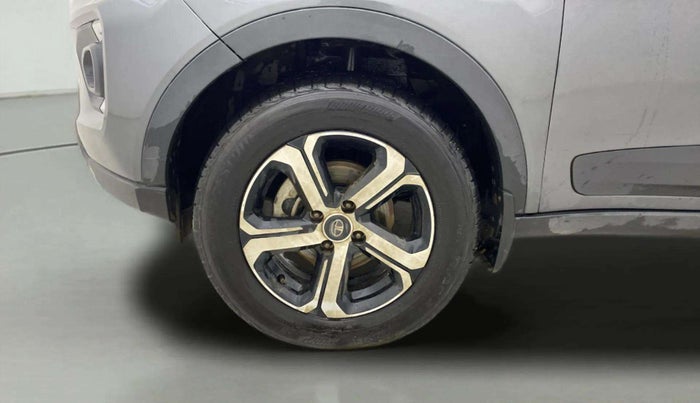 2022 Tata NEXON XZA PLUS DIESEL, Diesel, Automatic, 61,491 km, Left Front Wheel