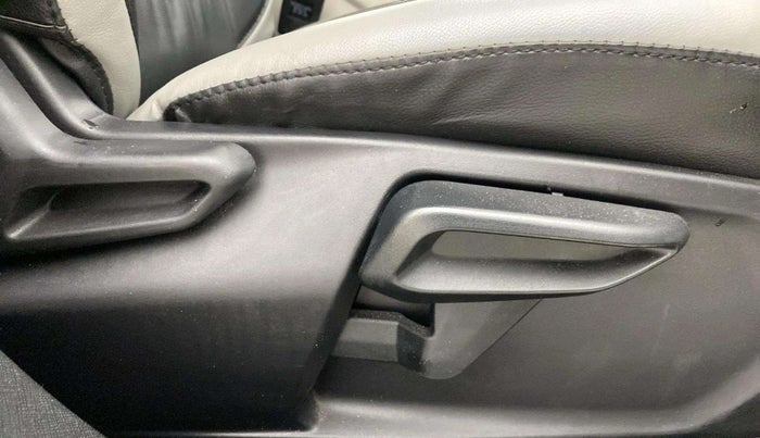 2022 Tata NEXON XZA PLUS DIESEL, Diesel, Automatic, 61,491 km, Driver Side Adjustment Panel