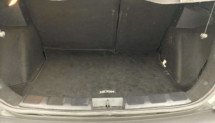 2022 Tata NEXON XZA PLUS DIESEL, Diesel, Automatic, 61,491 km, Boot Inside