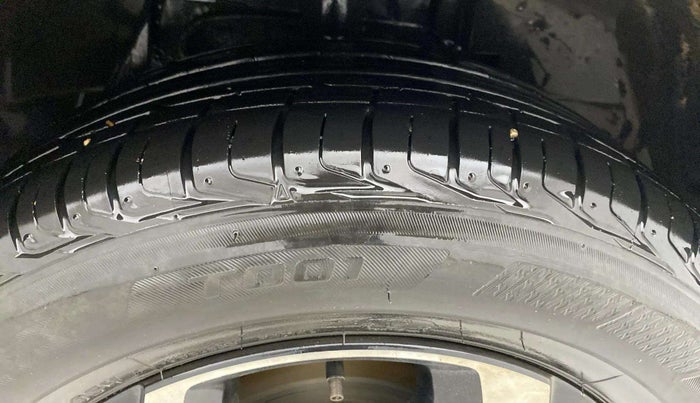2022 Tata NEXON XZA PLUS DIESEL, Diesel, Automatic, 61,491 km, Right Front Tyre Tread