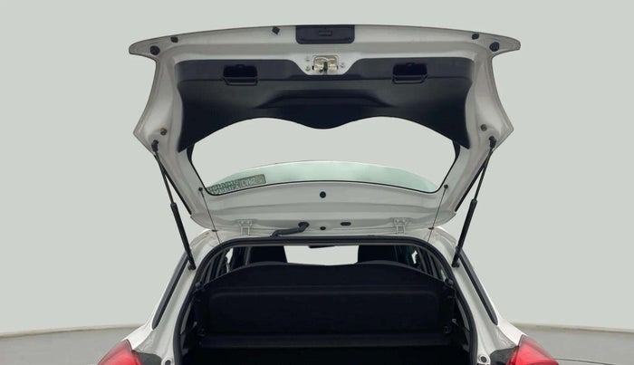 2022 Maruti Swift VXI AMT, Petrol, Automatic, 31,378 km, Boot Door Open