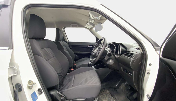 2022 Maruti Swift VXI AMT, Petrol, Automatic, 31,378 km, Right Side Front Door Cabin