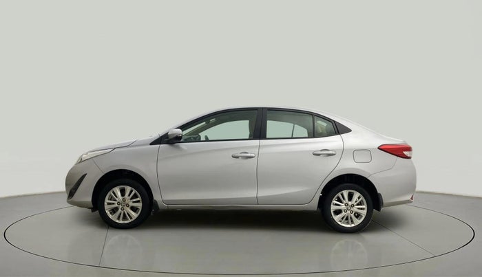 2018 Toyota YARIS V CVT, Petrol, Automatic, 29,977 km, Left Side