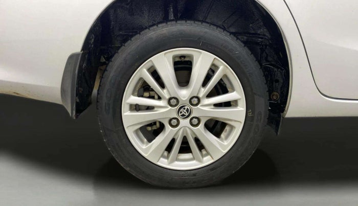 2018 Toyota YARIS V CVT, Petrol, Automatic, 29,977 km, Right Rear Wheel