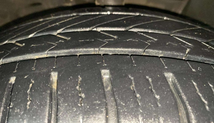 2014 Nissan Micra XV CVT, Petrol, Automatic, 51,355 km, Right Front Tyre Tread