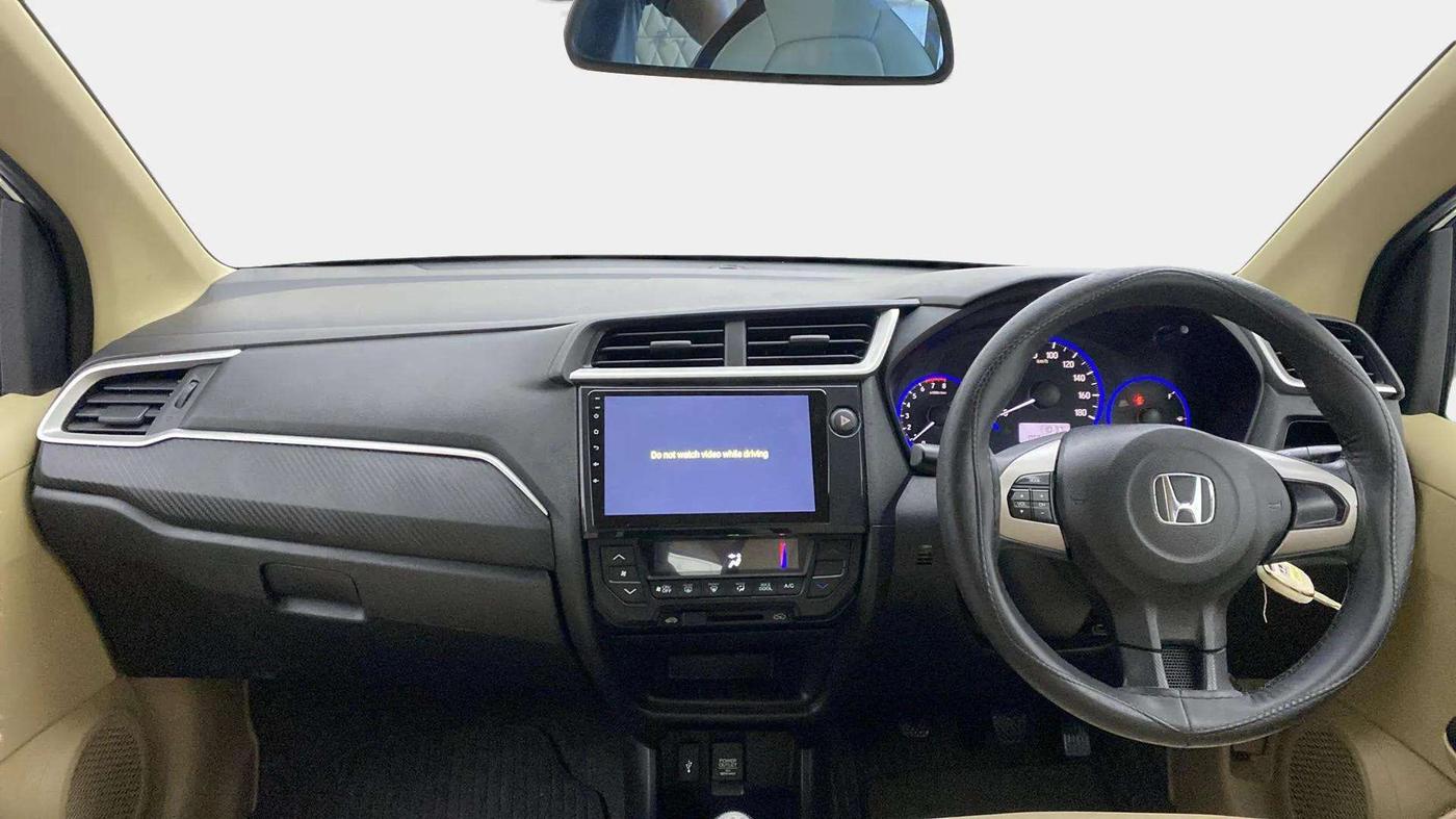 2017 Honda Brio S MT, Petrol, Manual, 56,895 km, Dashboard