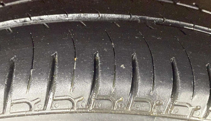 2012 Hyundai i20 SPORTZ 1.2, Petrol, Manual, 54,943 km, Right Rear Tyre Tread