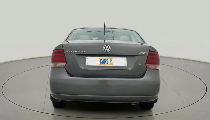 2014 Volkswagen Vento HIGHLINE 1.6 MPI, Petrol, Manual, 61,065 km, Back/Rear