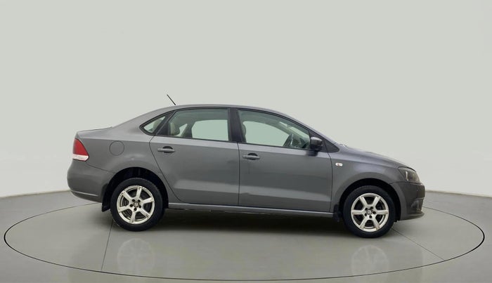 2014 Volkswagen Vento HIGHLINE 1.6 MPI, Petrol, Manual, 61,065 km, Right Side View