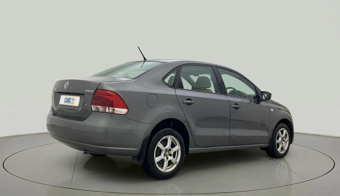 2014 Volkswagen Vento HIGHLINE 1.6 MPI, Petrol, Manual, 61,065 km, Right Back Diagonal