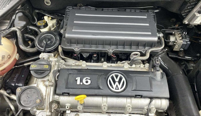 2014 Volkswagen Vento HIGHLINE 1.6 MPI, Petrol, Manual, 61,065 km, Engine View