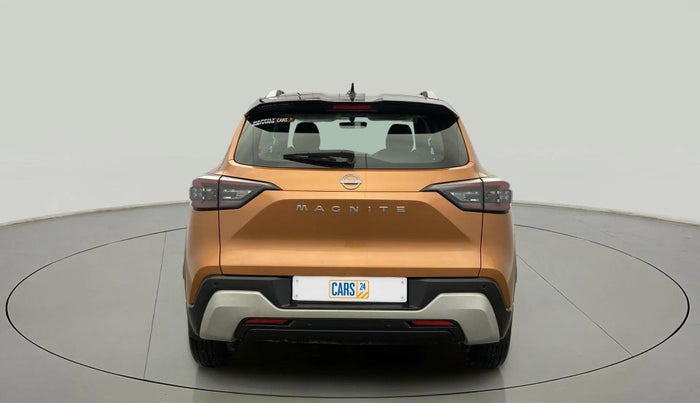 2024 Nissan MAGNITE Tekna Plus B4D 1.0 Petrol MT Dual Tone, Petrol, Manual, 2,263 km, Back/Rear
