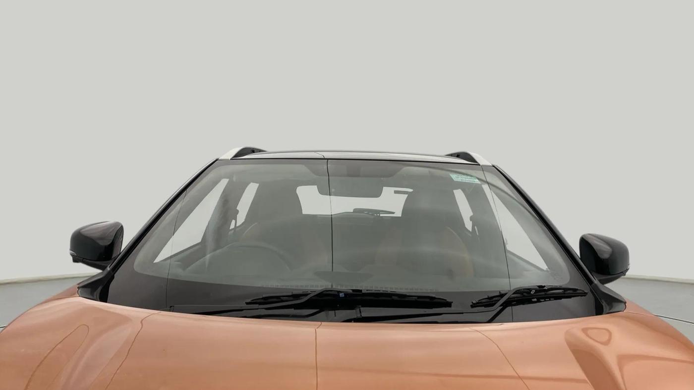 2024 Nissan MAGNITE Tekna Plus B4D 1.0 Petrol MT Dual Tone, Petrol, Manual, 2,263 km, Front Windshield