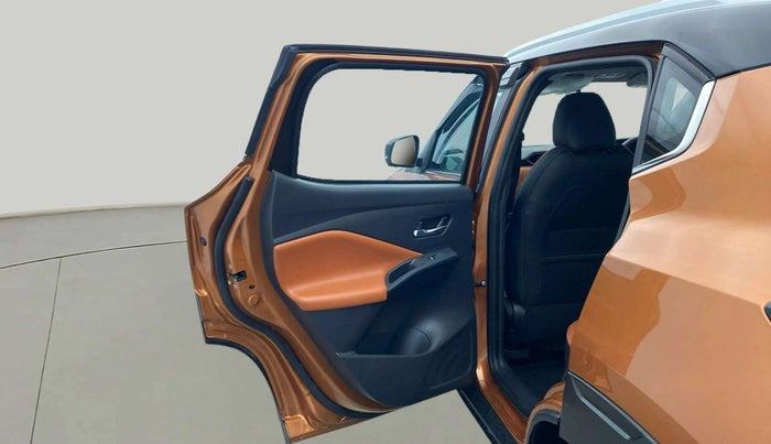 2024 Nissan MAGNITE Tekna Plus B4D 1.0 Petrol MT Dual Tone, Petrol, Manual, 2,263 km, LHS Rear Door