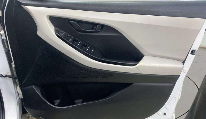 2022 Hyundai Creta EX 1.5 PETROL, Petrol, Manual, 55,521 km, Driver Side Door Panels Control