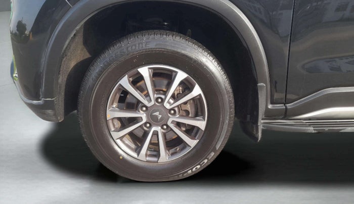 2023 Mahindra SCORPIO-N Z8 L DIESEL MT 2WD 7 STR, Diesel, Manual, 79,734 km, Left Front Wheel