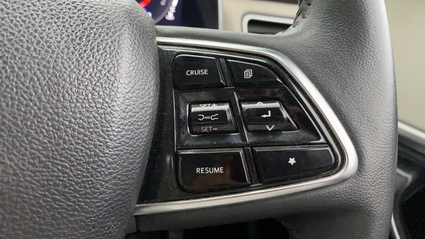 2022 Mahindra XUV700 AX 7 LUXURY D AT 7 STR, Diesel, Automatic, 1,234 km, Adaptive Cruise Control