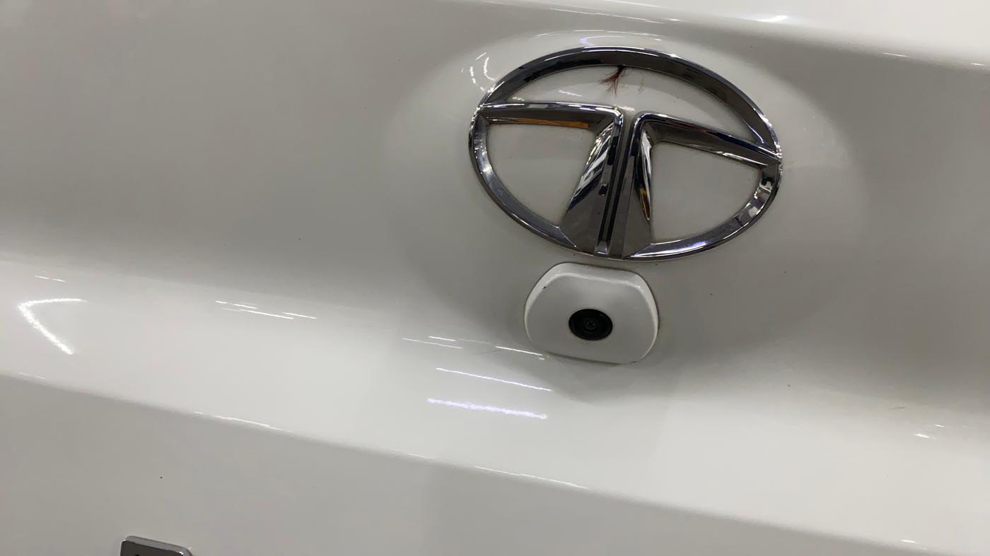 2022 Tata PUNCH ACCOMPLISHED MT, Petrol, Manual, 33,838 km, Parking Camera
